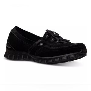 New Skechers Walking Shoes